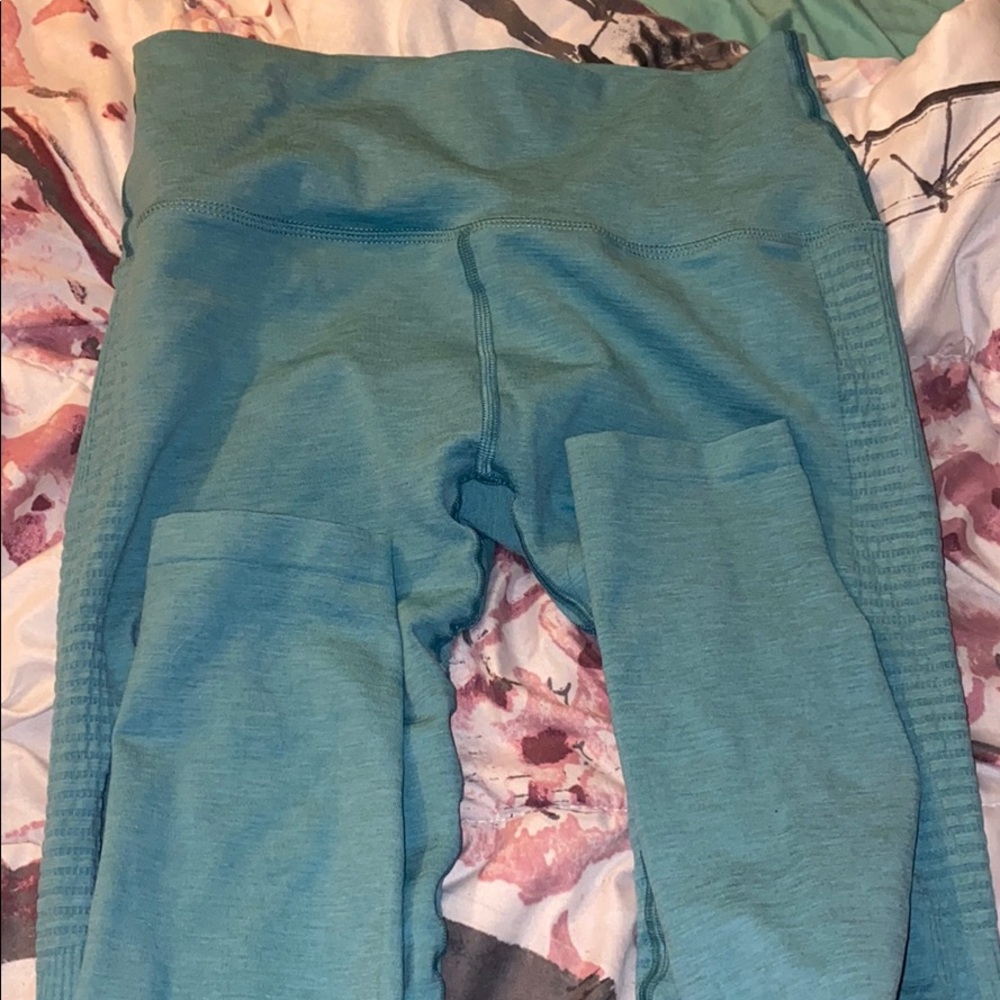 Alphalete Halo leggings in size medium